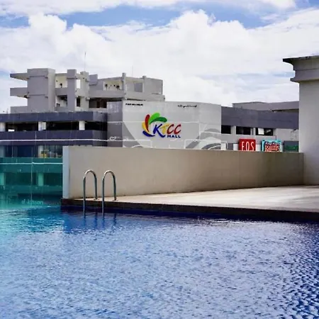Alaghapoo Service Apartment Near Drawbridge Kuala Terengganu Bagian luar foto